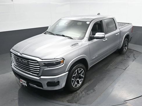 Used 2025 RAM 1500 Laramie image 39