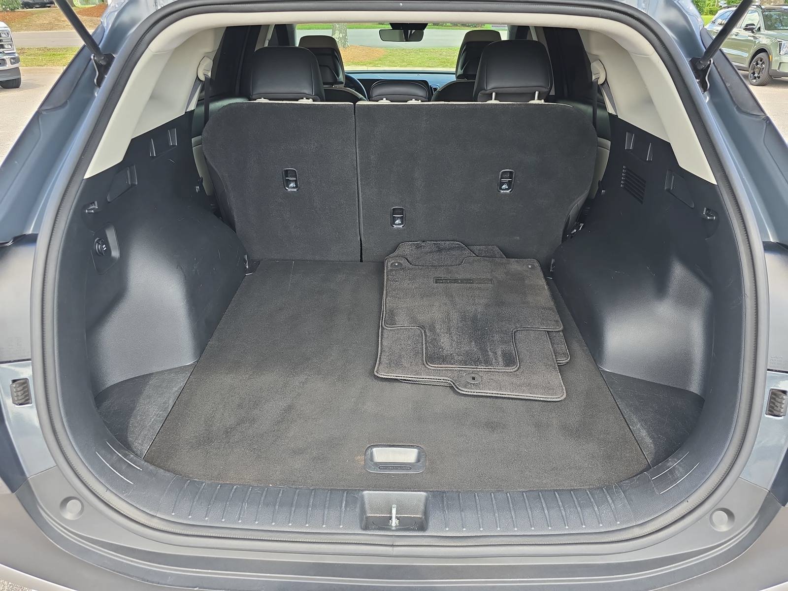 Used 2024 Kia Sportage EX FWD image 12