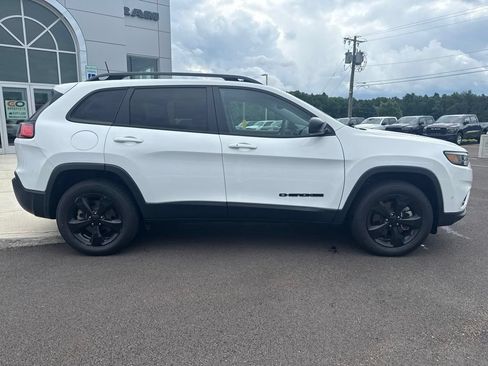 Used 2023 Jeep Cherokee Altitude Lux w/ Lux Elite Package AWD/4WD image 9