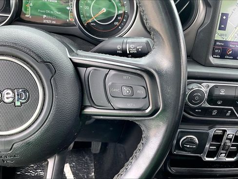 Used 2021 Jeep Wrangler Unlimited Sport image 12