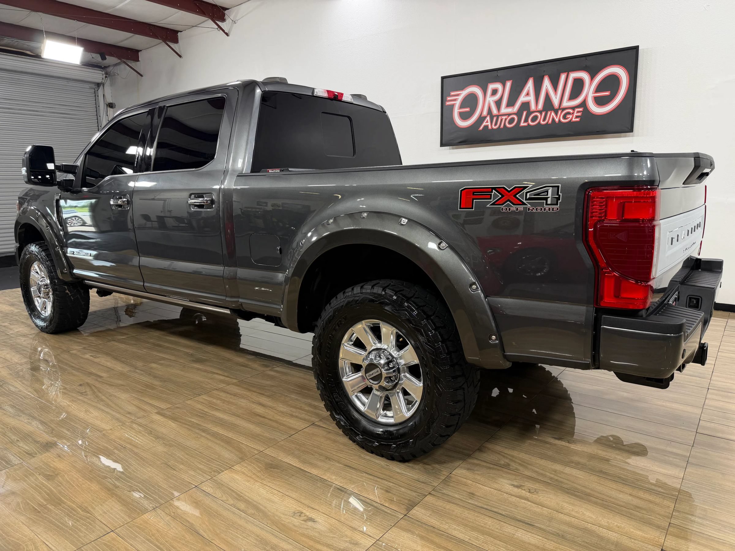Used 2020 Ford F350 Platinum AWD/4WD image 9