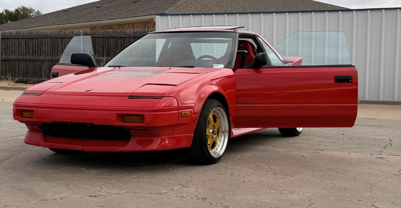 Used 1987 Toyota MR2 RWD image 5