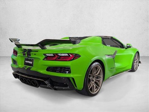 Used 2024 Chevrolet Corvette Z06 w/ Z07 Performance Package image 4