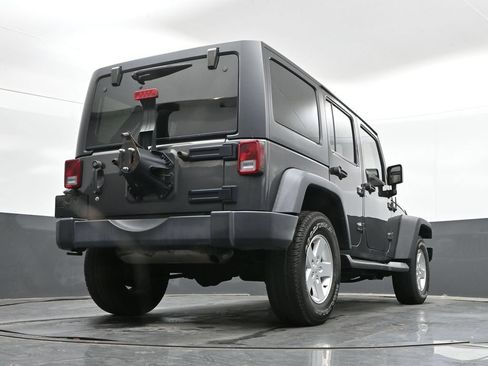Used 2017 Jeep Wrangler Unlimited Sport w/ Quick Order Package 24S AWD/4WD image 31