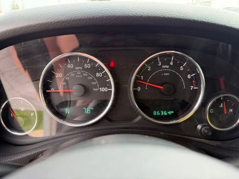 Used 2016 Jeep Wrangler Unlimited Sport AWD/4WD image 13