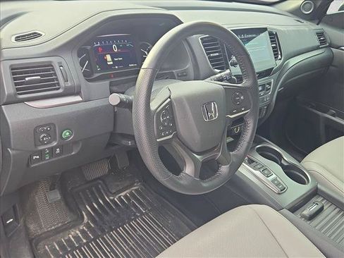 Used 2023 Honda Passport EX-L image 9