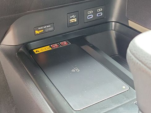 Used 2025 Toyota Camry LE w/ Convenience Package FWD image 30