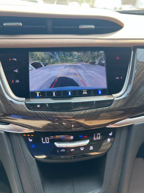 Used 2024 Cadillac XT6 Sport w/ Platinum Package AWD/4WD image 9