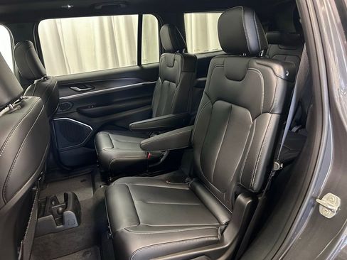 New 2026 Jeep Grand Cherokee L Limited AWD/4WD image 21