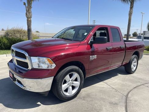 Used 2024 RAM 1500 Classic SLT AWD/4WD image 4