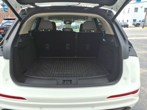 Used 2025 Lincoln Corsair AWD w/ Equipment Group 101A image 14
