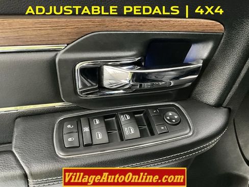 Used 2015 RAM 1500 Laramie image 17