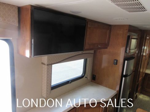 Used 2017 Mercedes-Benz Sprinter 3500 image 17