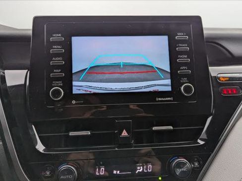 Used 2023 Toyota Camry LE image 28