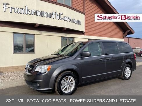 Used 2019 Dodge Grand Caravan SXT image 2