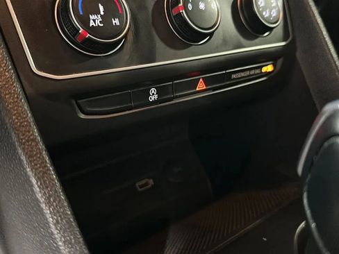 Used 2019 Volkswagen Atlas S FWD image 26