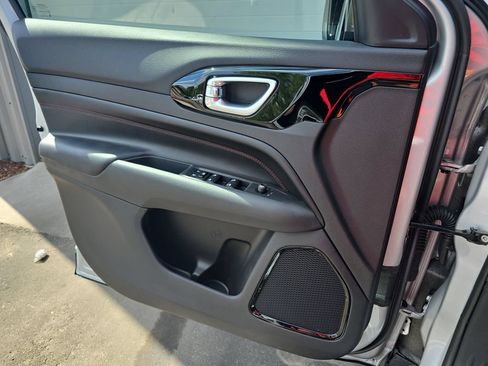 New 2026 Jeep Compass Trailhawk AWD/4WD image 27