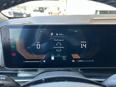 New 2026 Kia Carnival EX image 26