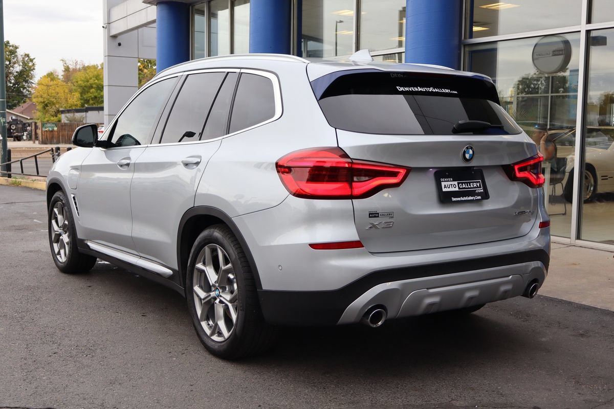 Used 2021 BMW X3 xDrive30e w/ Premium Package AWD/4WD image 3