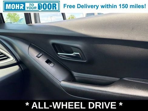 Used 2022 Chevrolet Trax LT w/ Driver Confidence Package AWD/4WD image 26