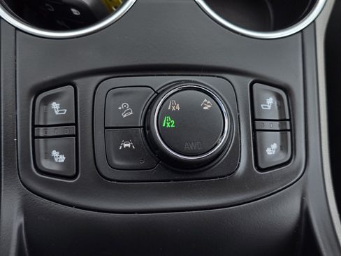 Used 2024 GMC Terrain SLT AWD/4WD image 26