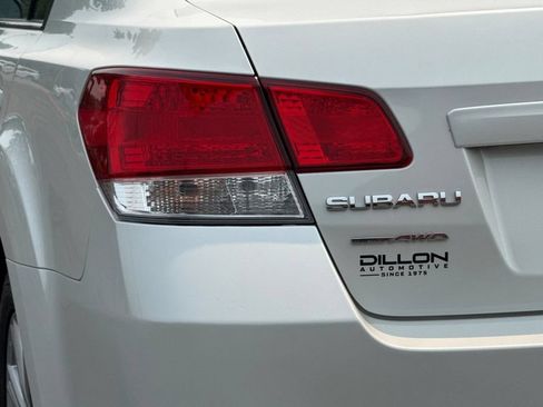 Used 2011 Subaru Legacy 2.5i Premium w/ All-Weather Pkg AWD/4WD image 22