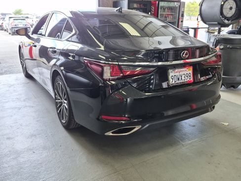 Used 2023 Lexus ES 350 w/ Premium Package FWD image 11