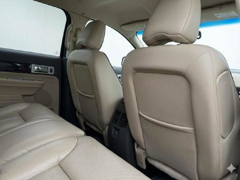 Used 2008 Lincoln MKX AWD image 16