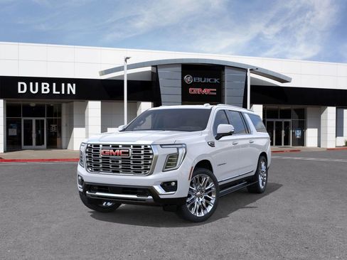 New 2026 GMC Yukon XL Denali w/ Denali Reserve Package image 9