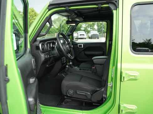 Used 2019 Jeep Wrangler Unlimited Sport S AWD/4WD image 12