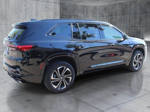 Used 2025 Buick Enclave Sport Touring FWD image 5