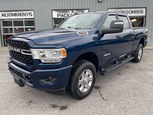 Used 2023 RAM 2500 Big Horn w/ Level 1 Equipment Group AWD/4WD image 3