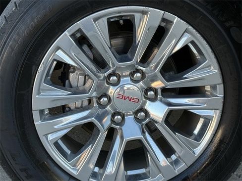 Used 2023 GMC Yukon Denali image 11