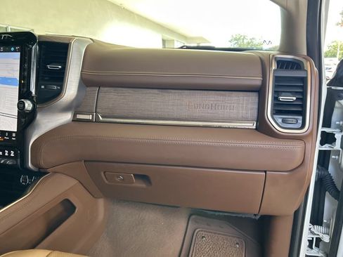 Used 2022 RAM 3500 Limited AWD/4WD image 27