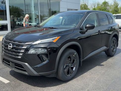 New 2026 Nissan Rogue SV AWD/4WD image 2