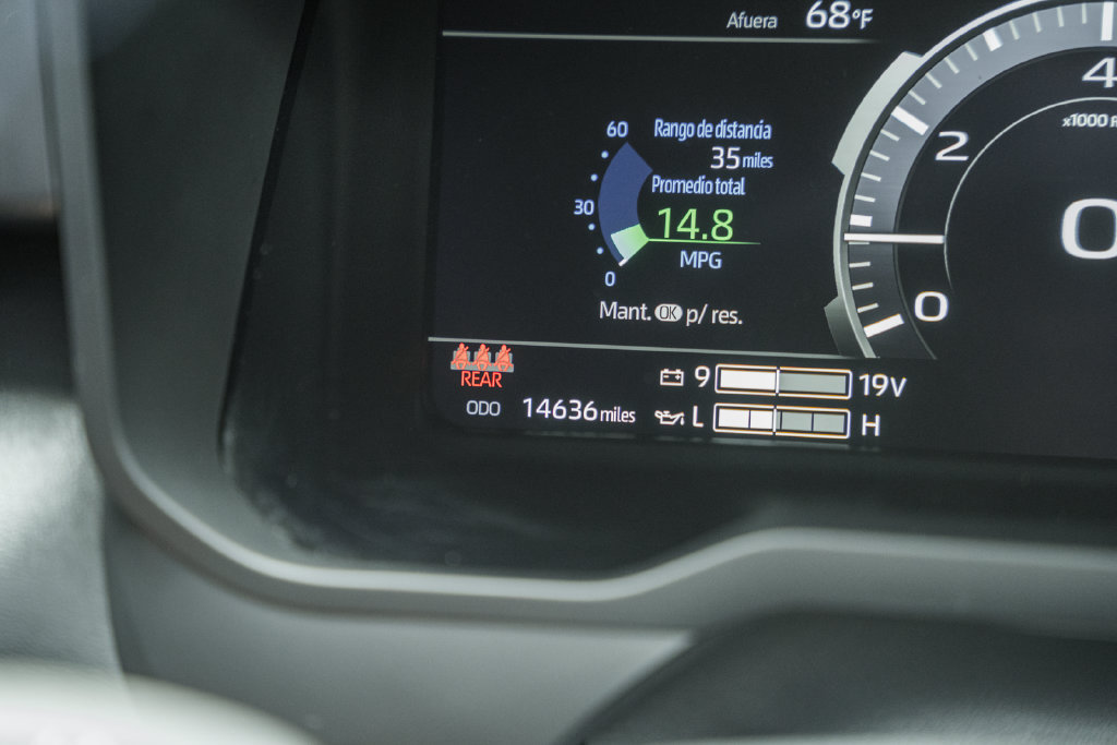 Used 2024 Toyota Tundra Platinum w/ TRD Off-Road Package AWD/4WD image 48