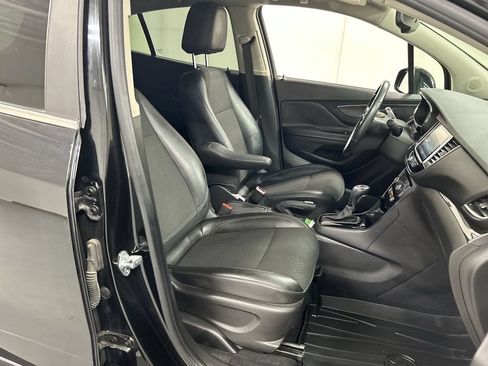 Used 2018 Buick Encore Preferred AWD/4WD image 22