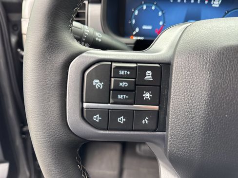 Used 2025 Ford F150 Lariat w/ Equipment Group 501A Mid image 29