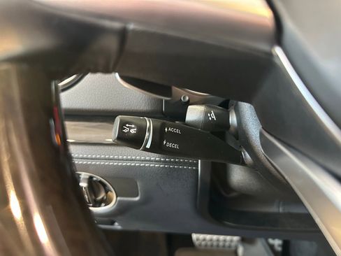 Used 2019 Mercedes-Benz SL 550 image 29