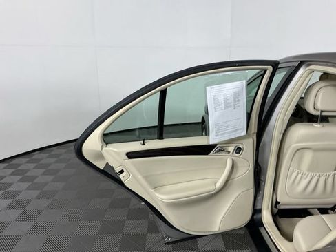 Used 2006 Mercedes-Benz C 350 Sedan image 22