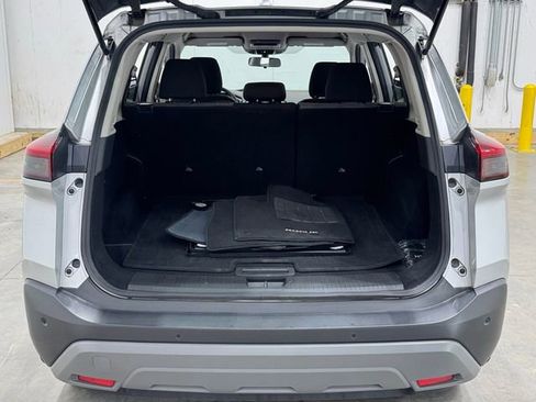 Used 2023 Nissan Rogue SV image 14