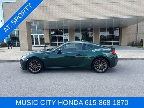 Used 2020 Toyota 86 RWD image 1