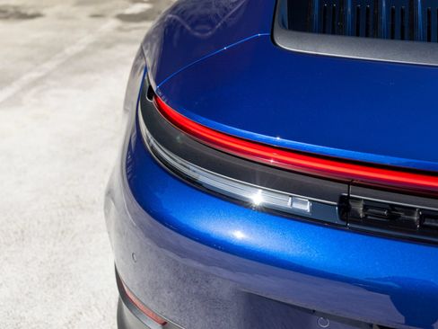 Certified 2026 Porsche 911 Carrera RWD image 21