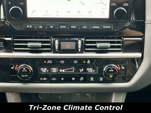 Used 2025 Nissan Pathfinder SL AWD/4WD image 8