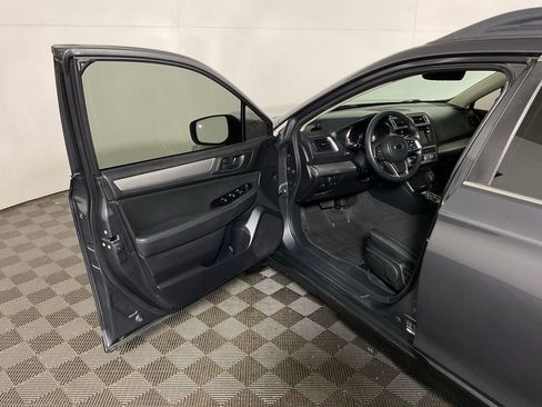 Used 2019 Subaru Outback 2.5i image 18