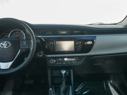 Used 2016 Toyota Corolla LE image 12