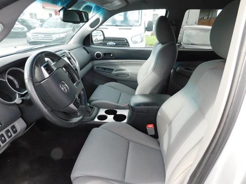 Used 2013 Toyota Tacoma 4x4 Double Cab w/ TRD Sport Pkg image 19