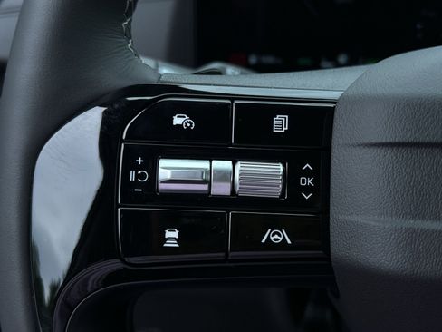 New 2027 Kia Carnival SX Prestige FWD image 22