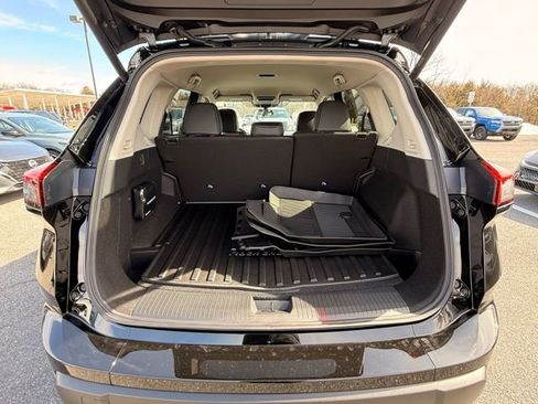 New 2026 Nissan Rogue SV image 17