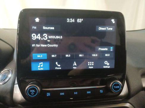 Used 2018 Ford EcoSport SE w/ SE Convenience Package image 12